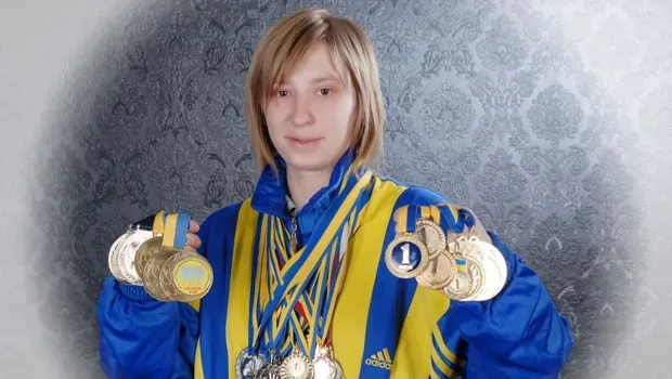 БЕЖЕНАР АННА